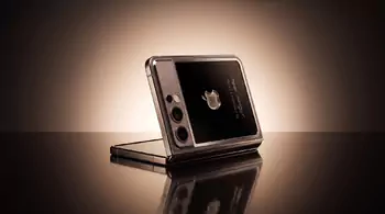 New Foldable iPhone Ultra Models from Caviar: Debut of the Steve Jobs Turtleneck Edition